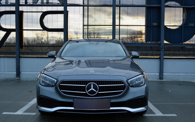 Mercedes-Benz Klasa E cena 173000 przebieg: 68200, rok produkcji 2021 z Wrocław małe 79